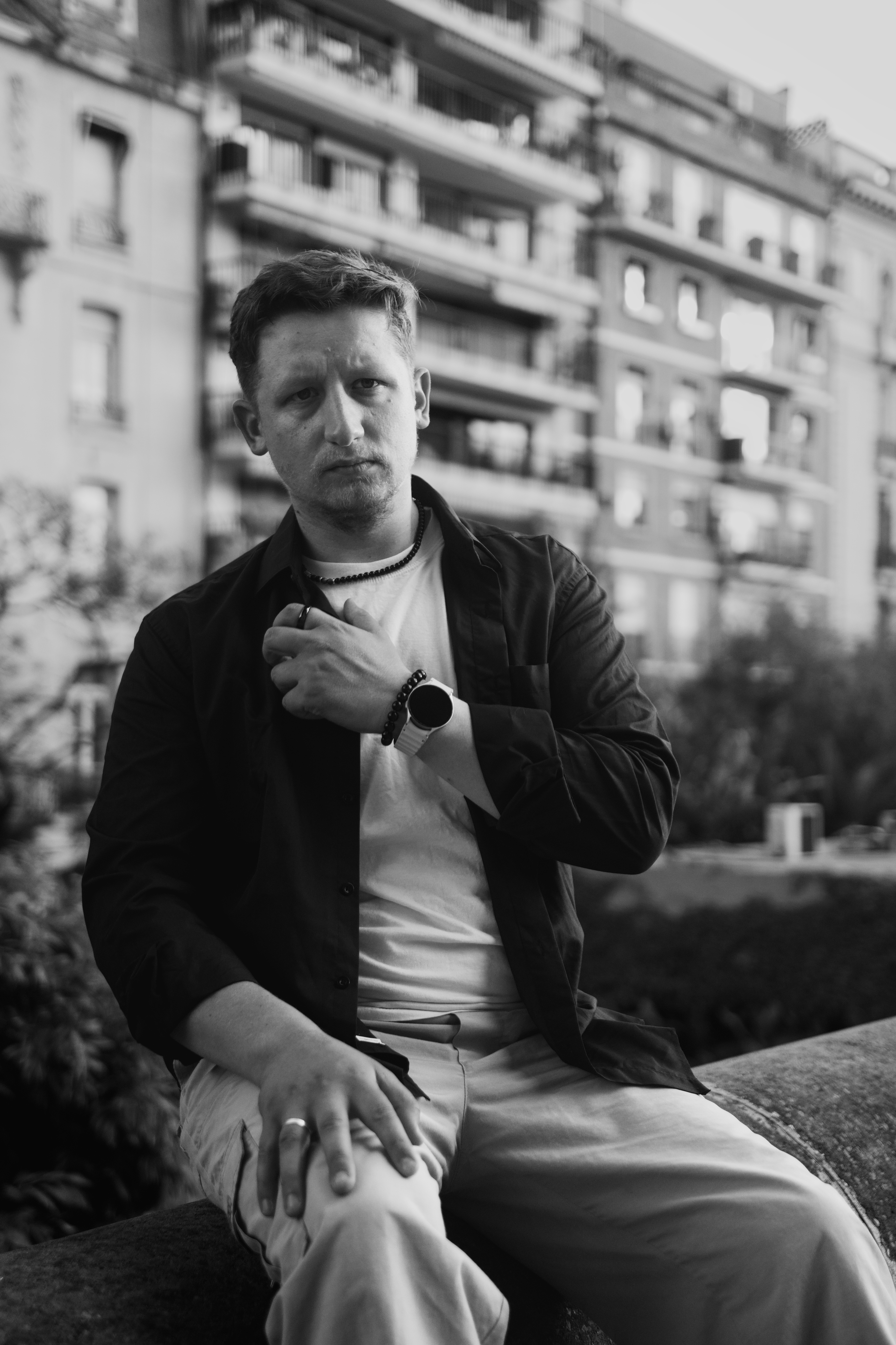 Сергей Куринский — портрет в городской среде